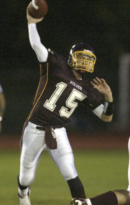 Gordy Anderson returns at quarterback this year for the Wolves.