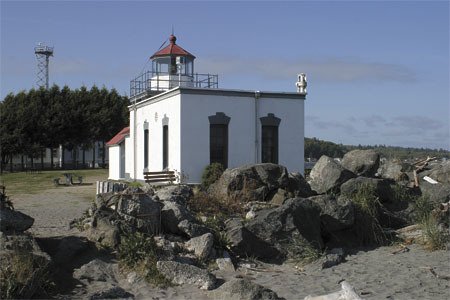 The Point No Point lighthouse could be transferred to a local agency.