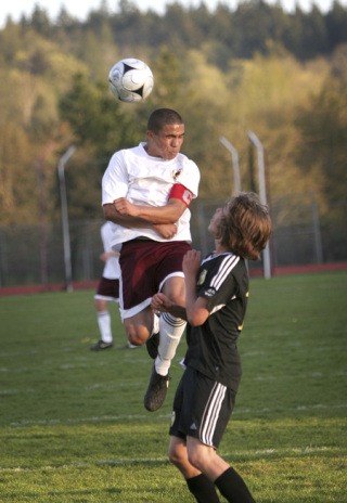 Justin Moore and the South Kitsap Wolves will face Marysville-Pilchuck in the Washington State 4A semifinal match.