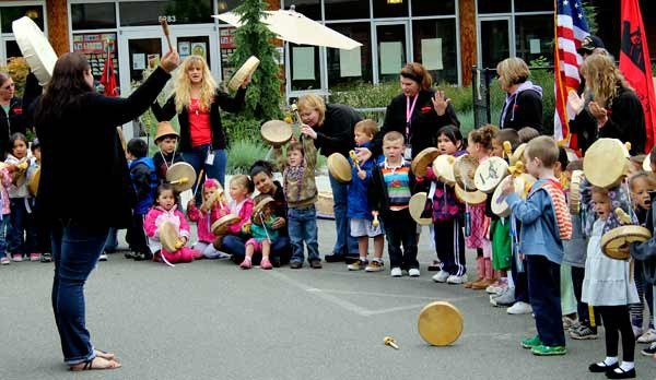 Students of the Marion Forsman-Boushie Early Learning Center performed 'I am Suquamish