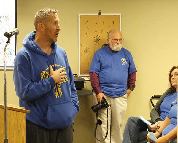 Coach Joe Kennedy speaks at the Sept. 17 Bremerton School Board meeting.