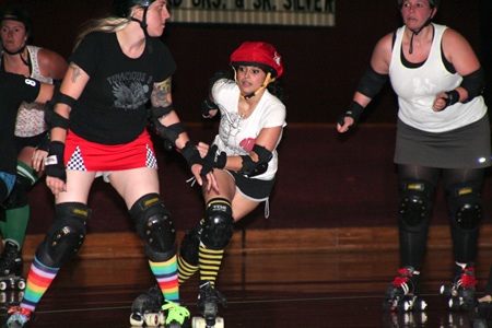 Slaughter County Roller Vixens bring roller derby to Kitsap | Kitsap ...