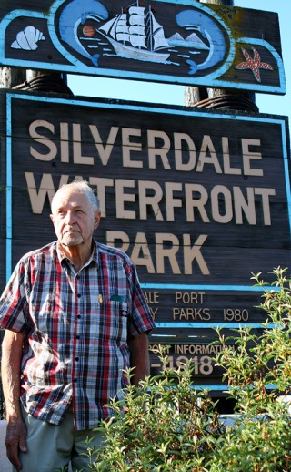 Longtime Port of Silverdale Commissioner Harry Knapp died early Monday morning. He is remembered by many as an instrumental influence in the Silverdale community.