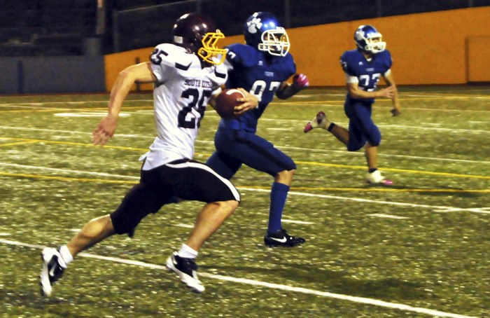 South Kitsap junior Adam Gascoyne rushed for 185 yards and three touchdowns on 15 carries and scored another touchdown on an interception return to lead the Wolves to a 60-28 win Friday night at Stadium in Class 4A Narrows League play.