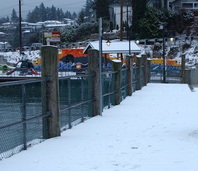 South Kitsap residents woke up Friday morning to the ground and roadways blanked with snow. But by mid-morning