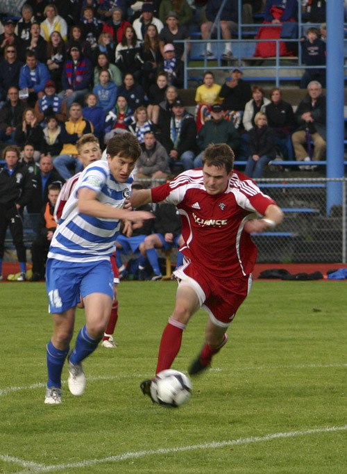 Kitsap Pumas forward Stephen Phillips