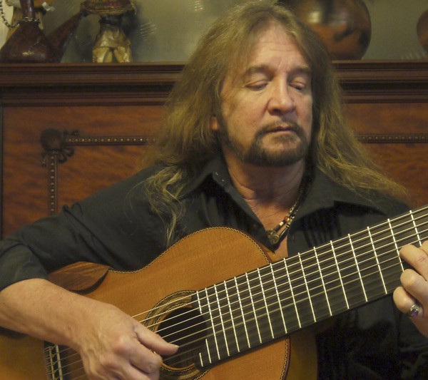 Bremerton master guitarist Craig Alden Dell will perform classical lute music from 1580 to 1620 on Sept. 21.