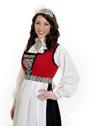 Michaela Meeker served as 2012 Miss Poulsbo.