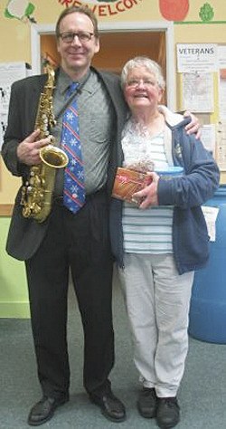 Mark Lewis with Foodline Executive Director Patti Peterson