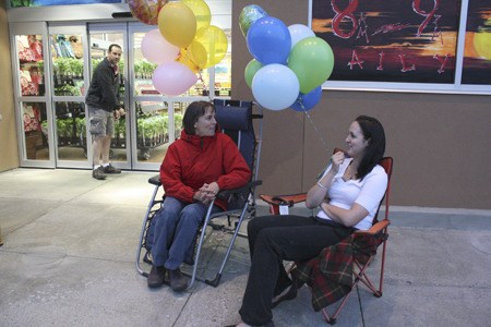 Heidi Newcomb and her daughter