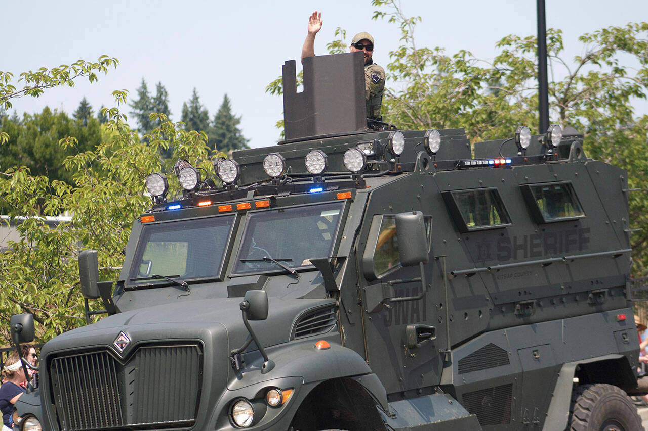 Sun shines bright on Kingston 4th of July parade Kitsap Daily News