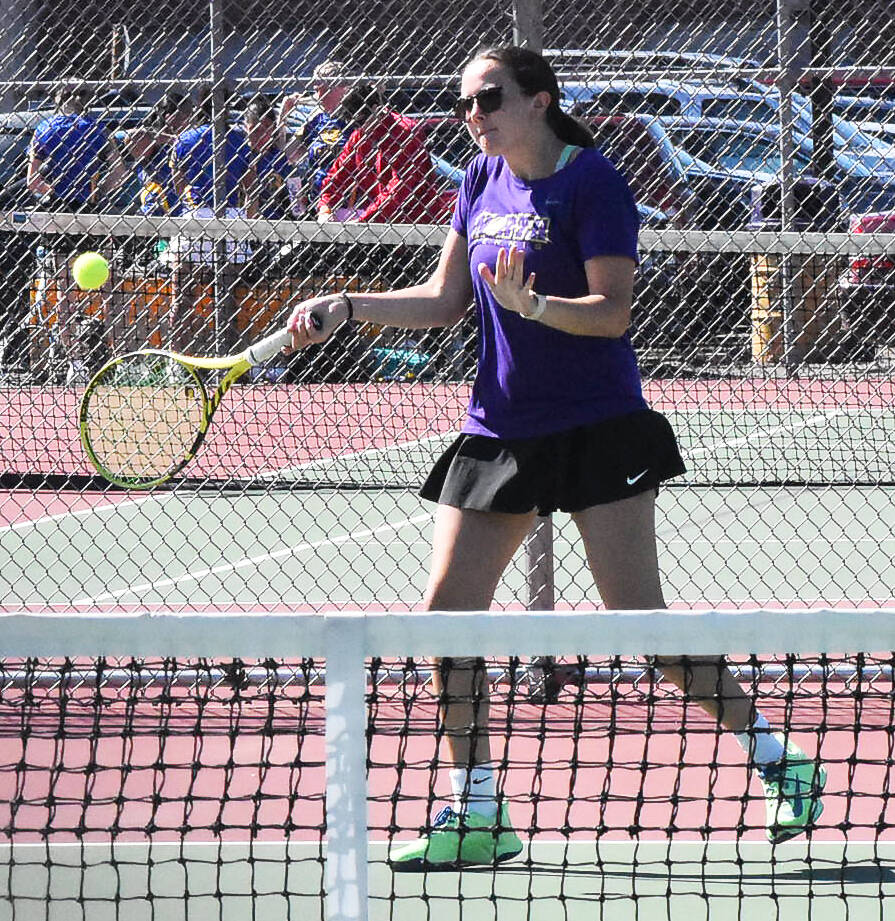 Nicholas Zeller-Singh/Kitsap News Group photos
Viking Teegan DeVries wins all her matches.