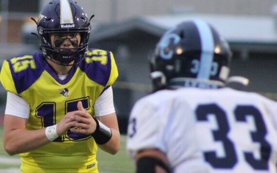 Elisha Meyer/Kitsap News Group photos
North Kitsap junior quarterback Dawsyn Anderson claps for the snap against Lynden Christian.