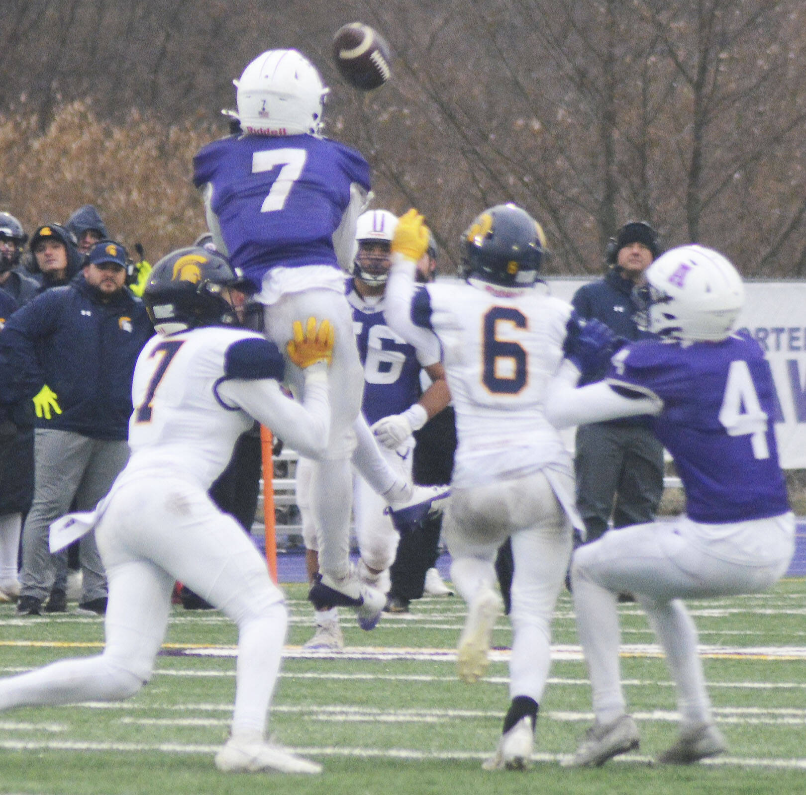 Steve Powell/Kitsap News Group photos
Rylin Lang (7) goes up for a catch for Anacortes with Isaiah Beyer (7) and Paxton Malloy (6) defending for Bainbridge.