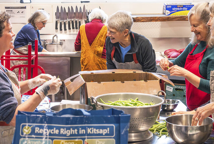 <p>Abby Wyatt courtesy photos</p>
                                <p>Left to right in front: Nancy Travis; Kate McDill; Carolyn Goodwin; and Sallie Maron share some laughs as they prepare the food.</p>