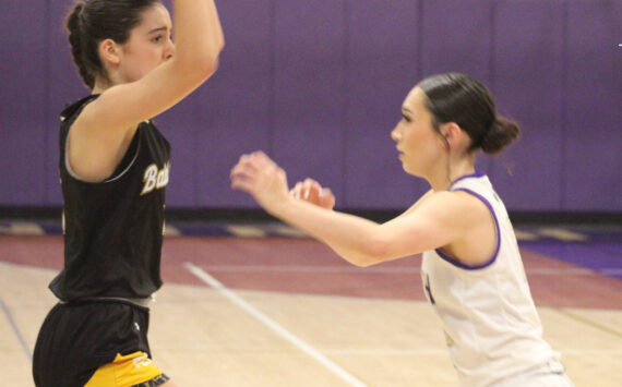 Luke Caputo/Kitsap News Group
Bainbridge sophomore Elsa Drugge inbounds the ball in a 67-35 win over the North Kitsap Vikings Jan. 14.